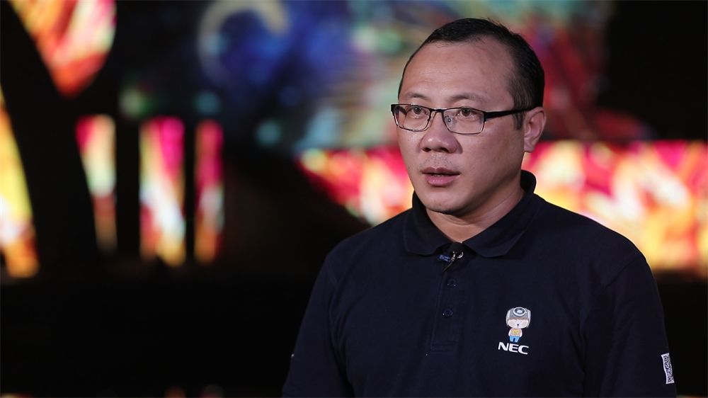 北戴河看个秀也能这么多人？