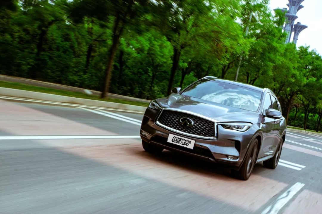 时尚100试驾英菲尼迪qx50