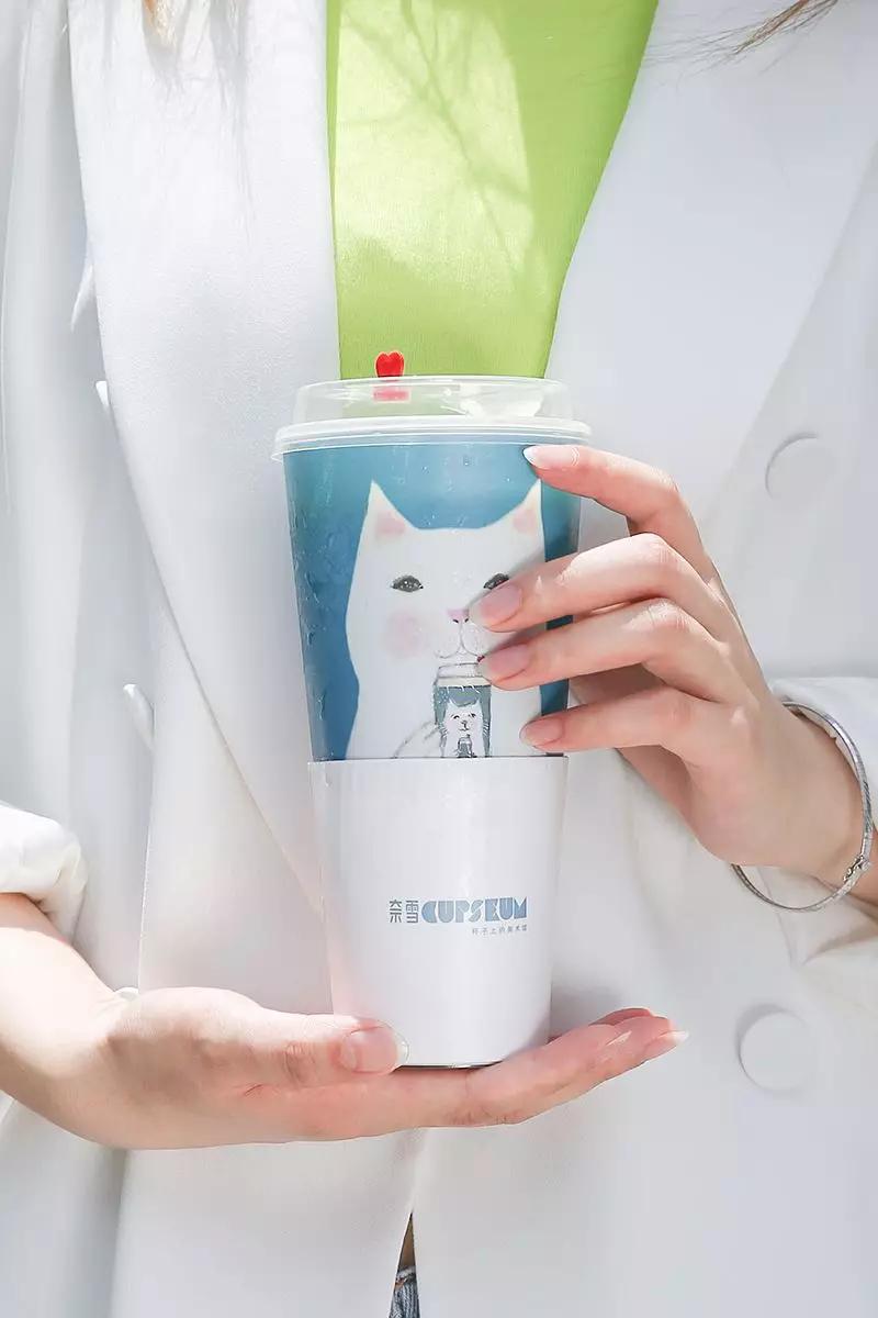 奈雪cupseum杯子美术馆邀你速来吸猫