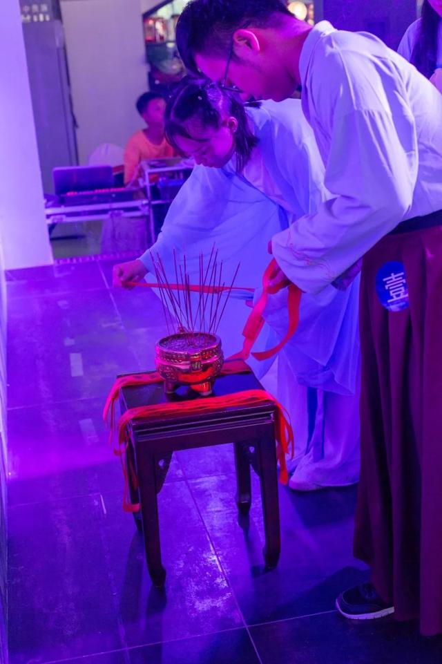 拜魁星拜织女结绳取巧4口口相传3穿针乞巧2爱你在心口难开1破冰游戏将