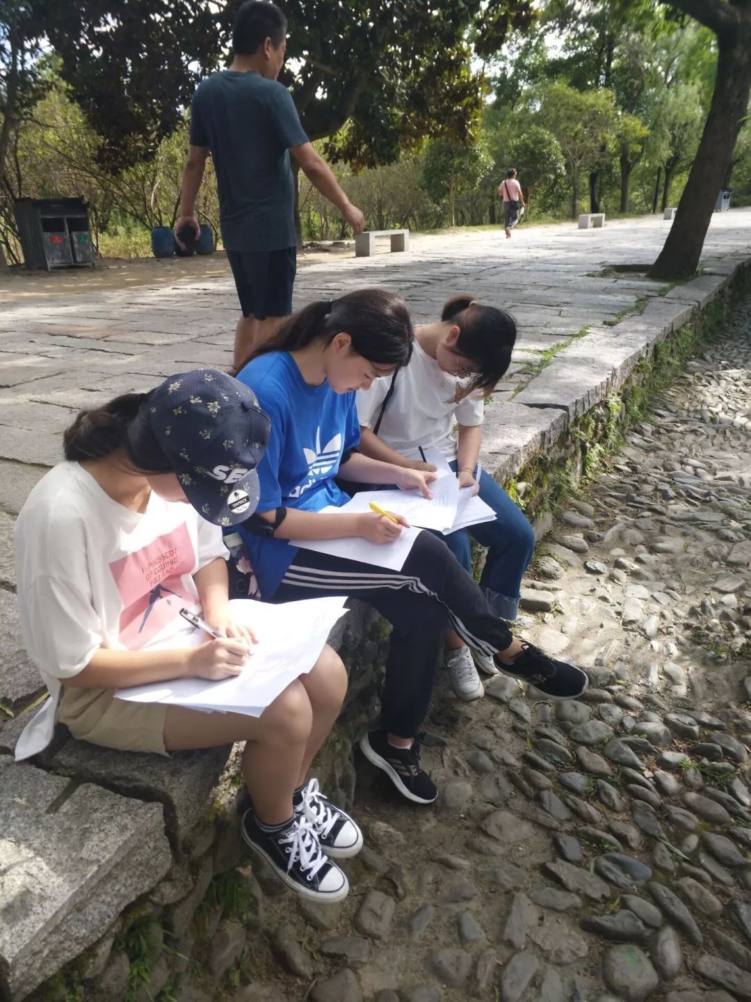 南京林业大学经济与管理学院"徽州乡村旅游发展调研"暑