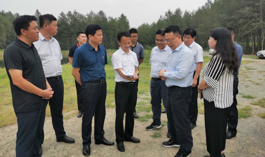 自治区水利厅厅长刘万华到扎旗调研