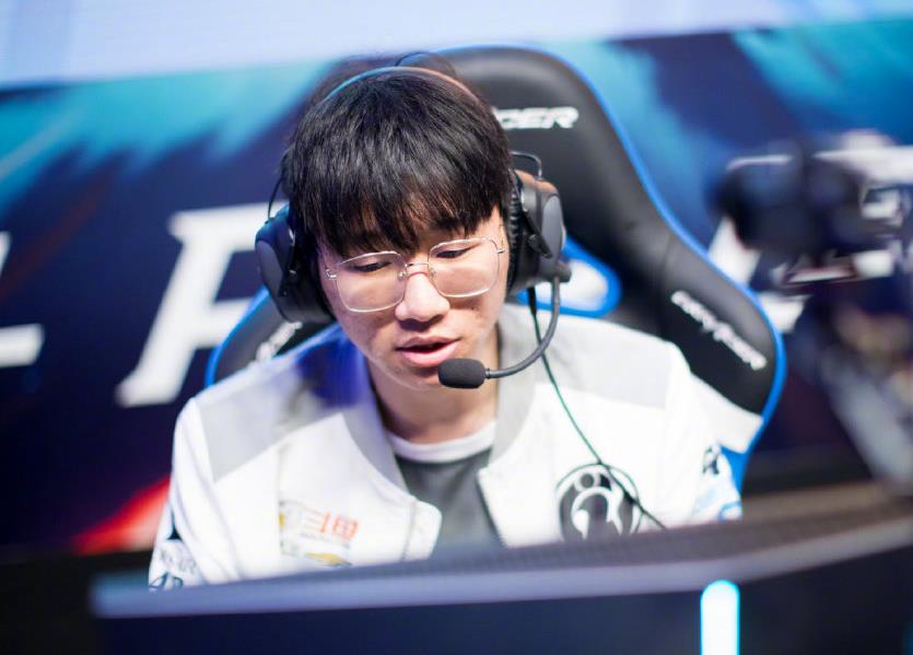 ig的打野ning彻底摆烂其实大家都误会他了他只是想给新人机会