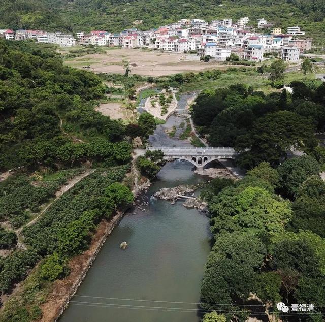 长度约520米,因源自莆田泗洋村红源尖山的第一支流与东张镇金芝村的第