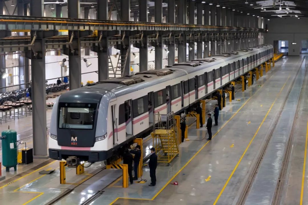 武汉地铁圆满完成2号线一期车辆架修工作
