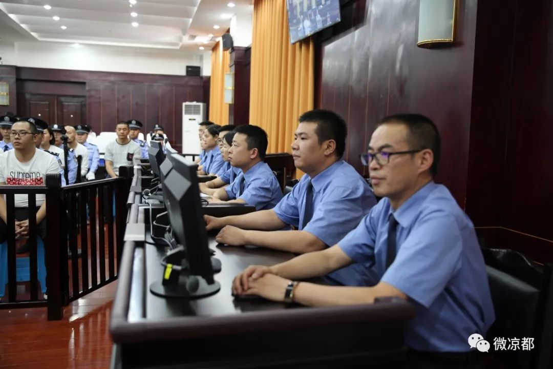 周光宇黑社会性质组织的分崩瓦解_钟山区