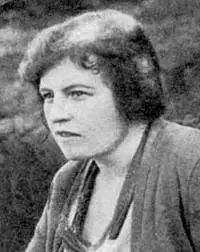 74《草原上的小木屋》《银湖岸边》的作者罗拉·英格斯·怀德 ,出生