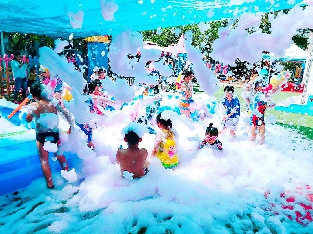 一场夏日的湿身邂逅当泡泡趴