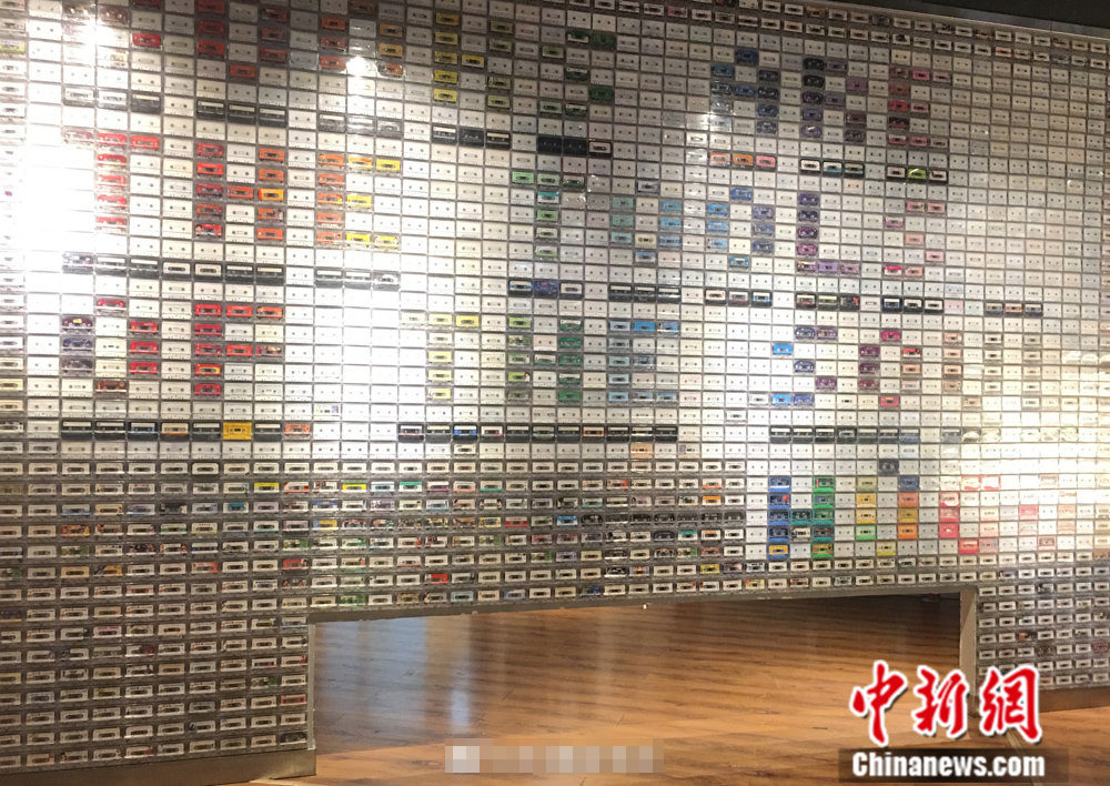 早年听歌的磁带"变身"网红墙,快凹好造型来打卡