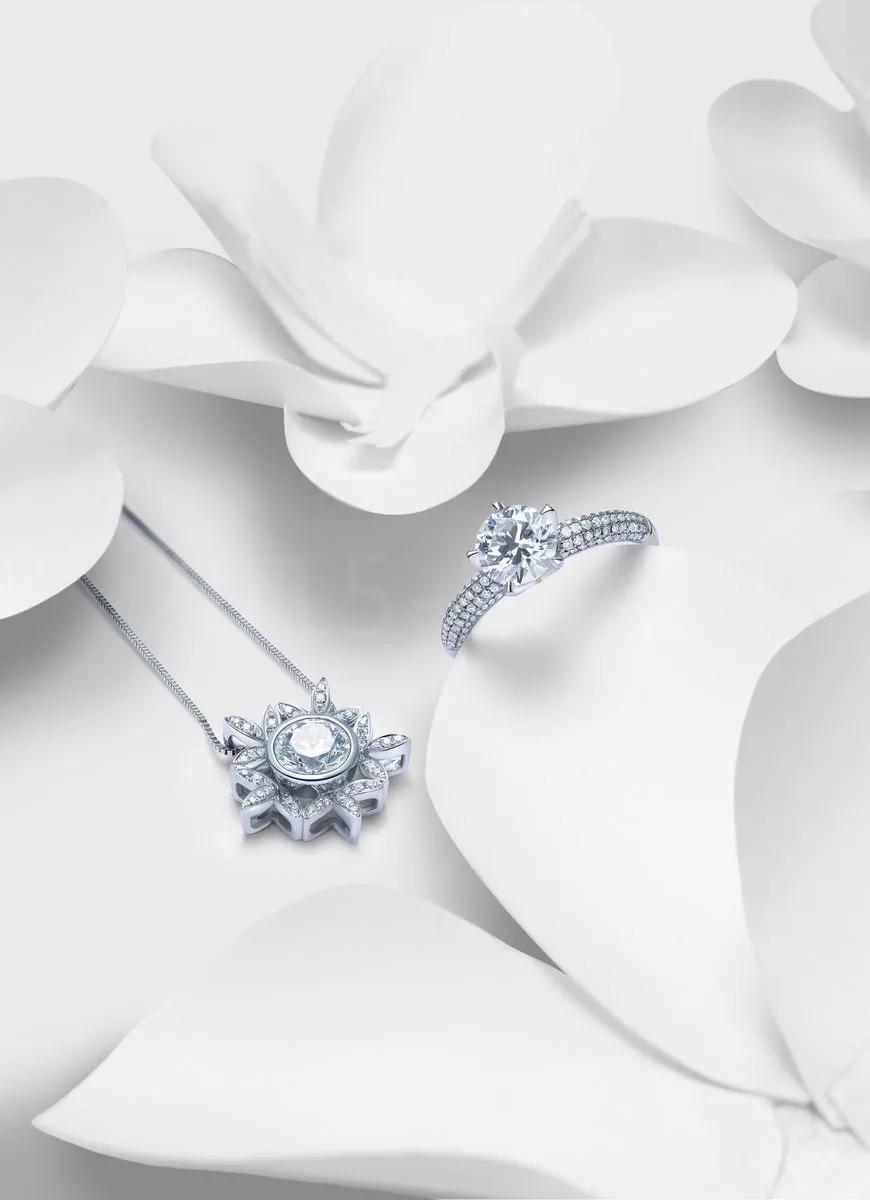 如何展现家居装修的传神之韵冰岛白神圣的象征