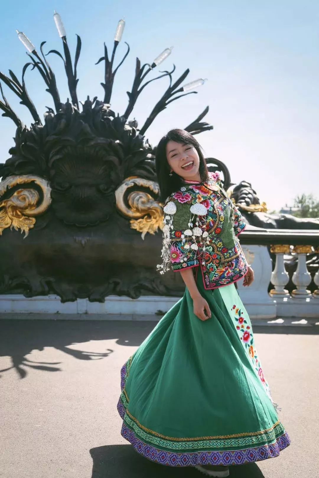 毕业生,湘西七绣坊苗服饰文化公司创始人),李丹(2016年湖南省文科状元