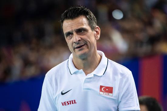 原创爱徒心切!古德蒂表示已经将心交给了朱婷,李盈莹要想加入也可以