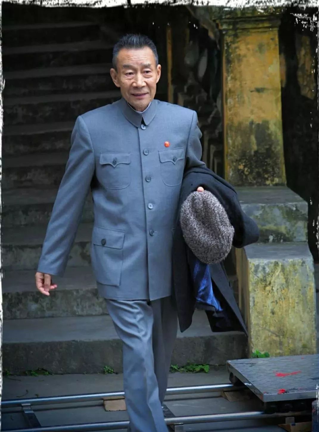 他是中国"最贵"的演员,如今却沦为娱乐圈里最穷的人!_李雪健