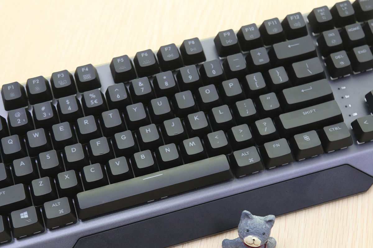 机械师笔记本怎么样?机械师k7双模键盘详细测评