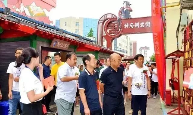 长治开了条网红神马街拍照美食一应俱全就在这儿