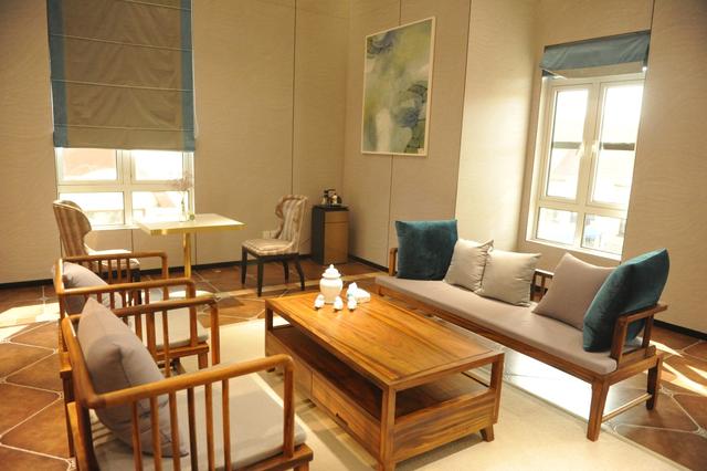 探访青岛西海岸金沙滩啤酒城雅设美学生活馆_服务