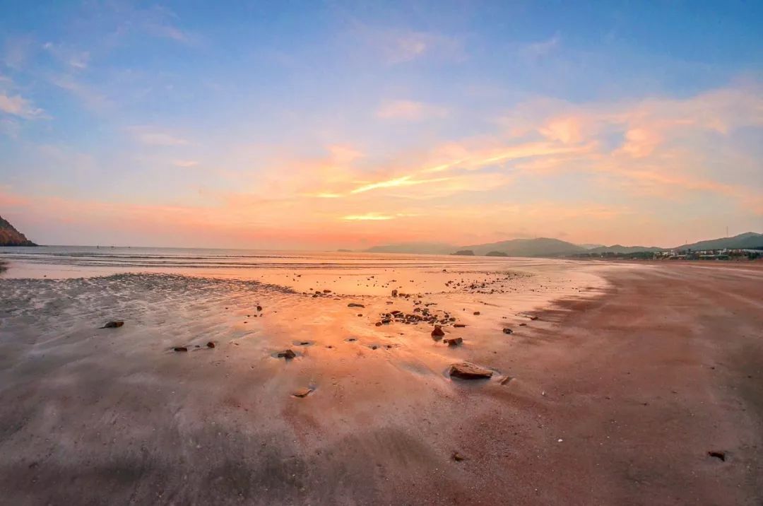 这才是夏天该有的样子浙江9个梦幻沙滩终于到了最美的季节
