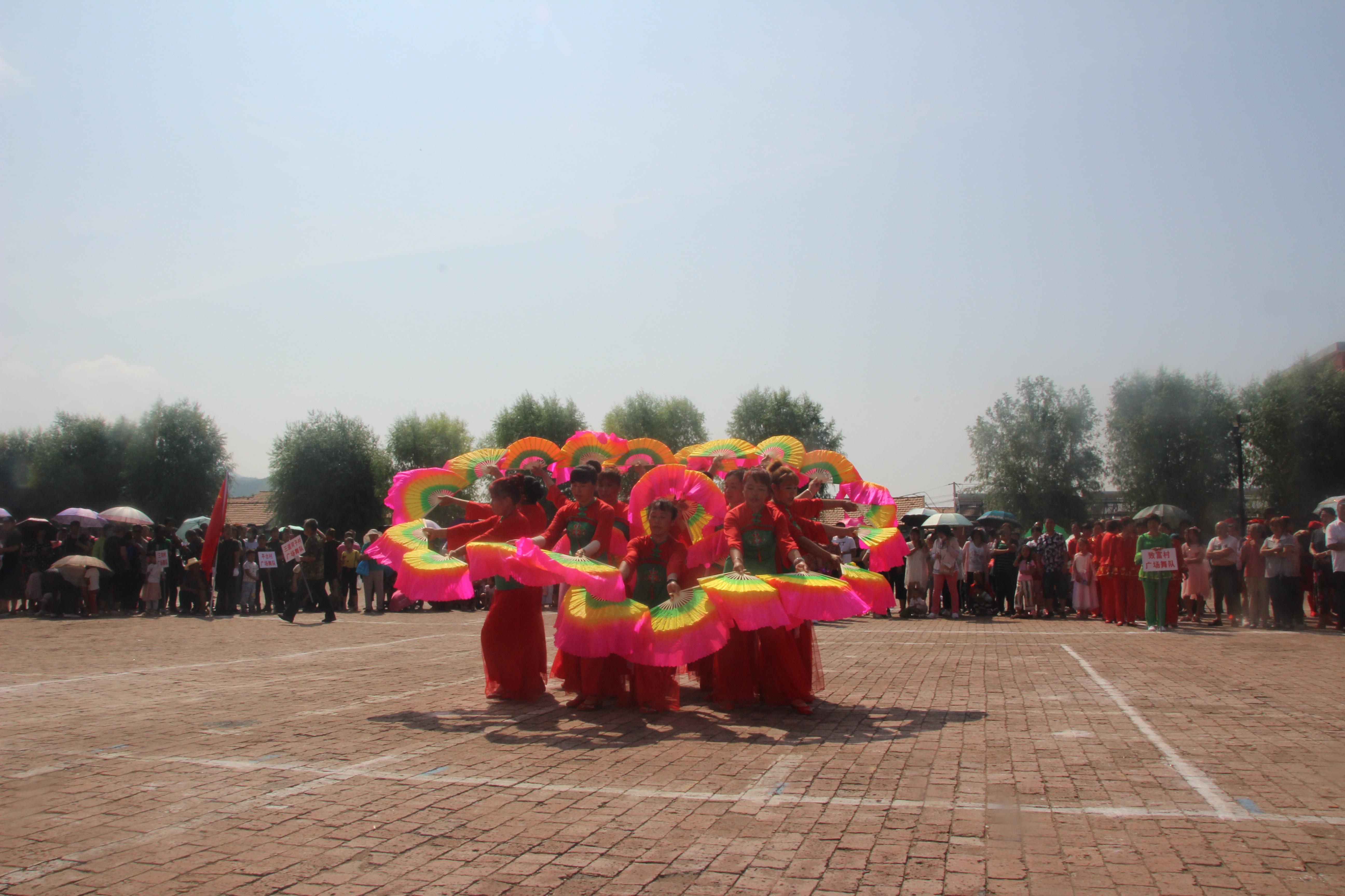 三沟镇广场舞大赛圆满落下帷幕