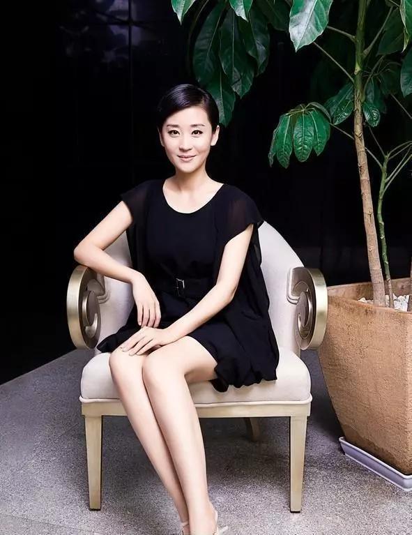 40岁苗圃近照,隐瞒10年老公是我们熟悉的他,私人飞机太抢眼