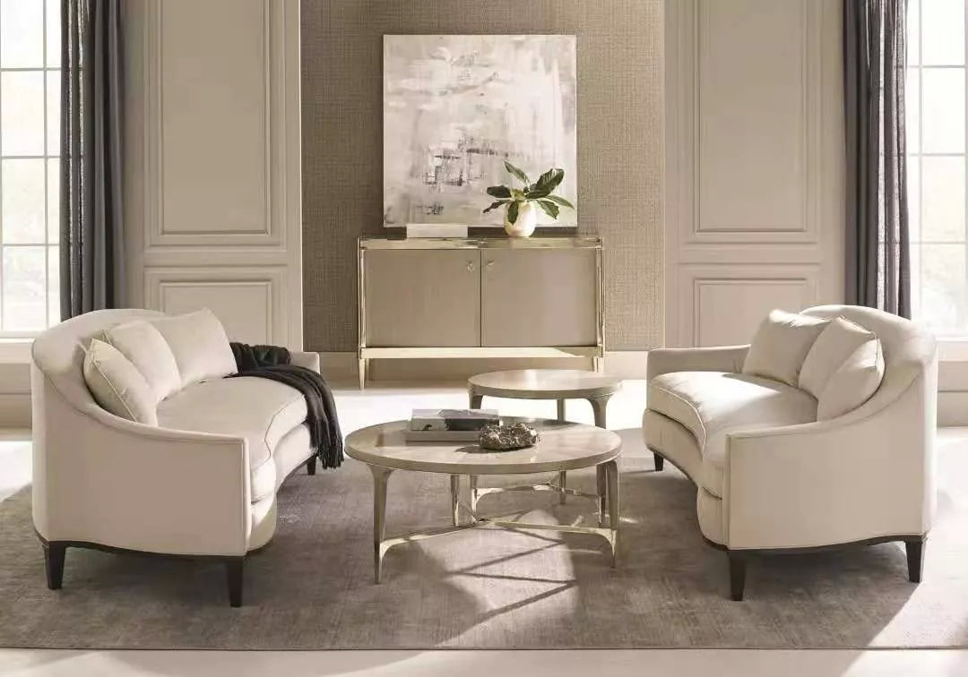 u型沙发u型,对放型和围合型沙发一般都用于大户型客厅,为了避免