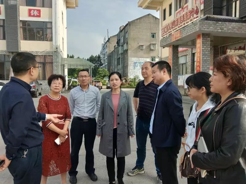 90后女博士任副市长!到底是啥来头?_袁琳