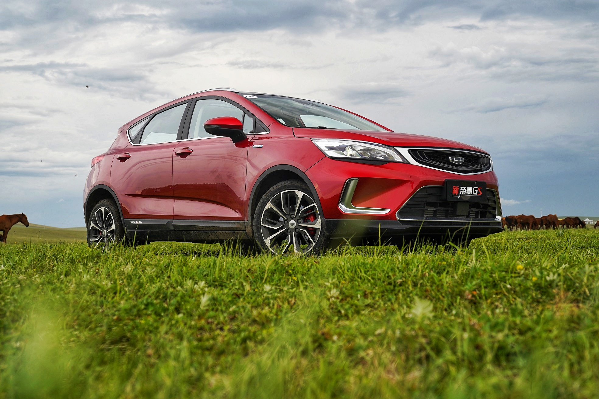 【暴走汽车】首款跨界网红suv|吉利帝豪gs草原试驾