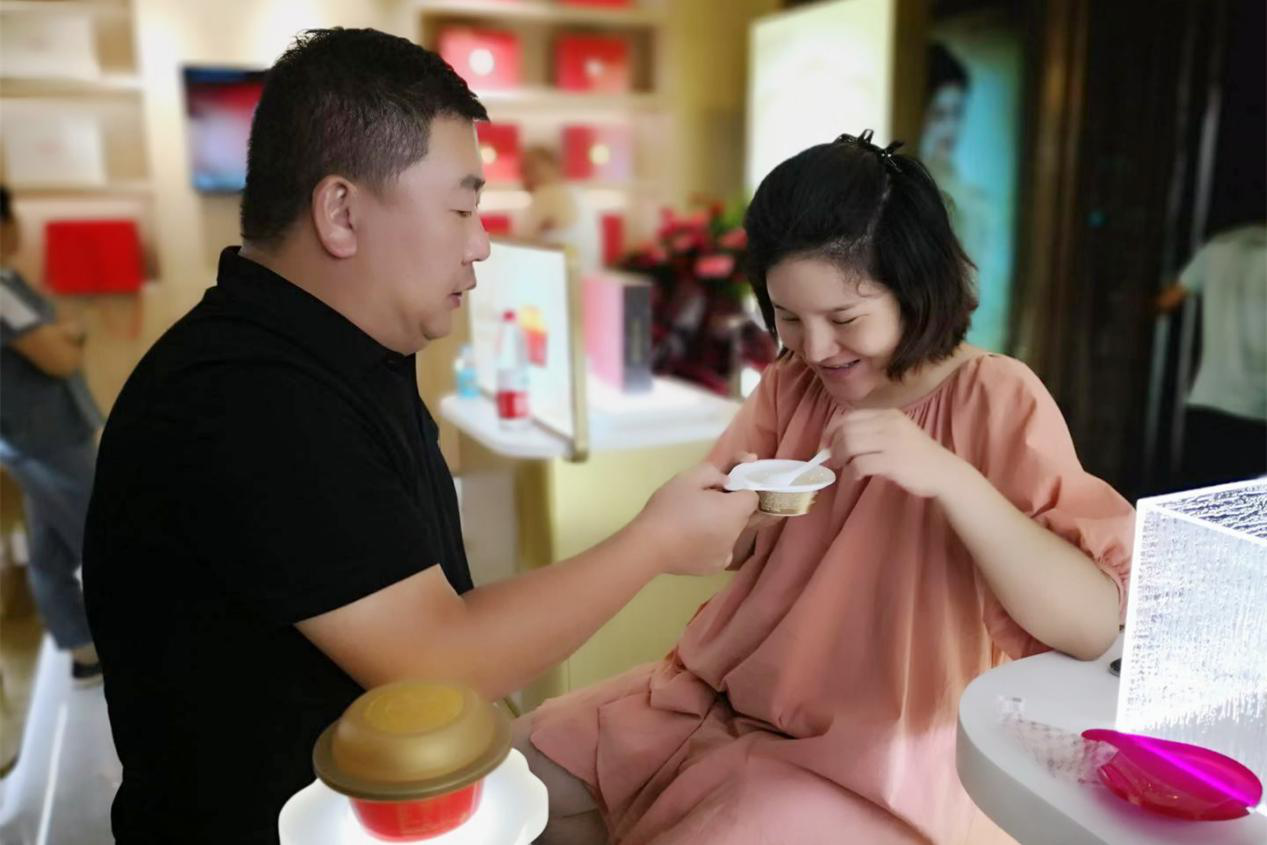 正如燕之屋执行董事兼ceo李友全所说,燕之屋作为燕窝行业引领