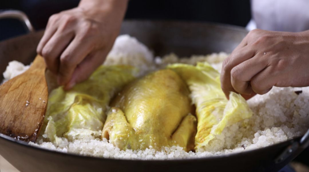 49折开吃做了n年的古法盐焗鸡空降南通来慢一步就要排队啦