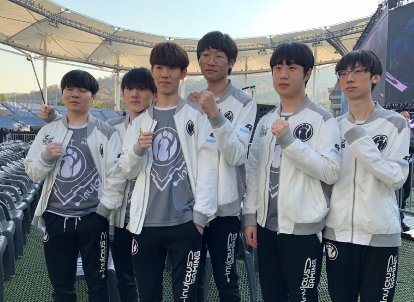 小狗两小时说了6次我太难了,还把韩服名改成这个,女友道尽心酸_ig