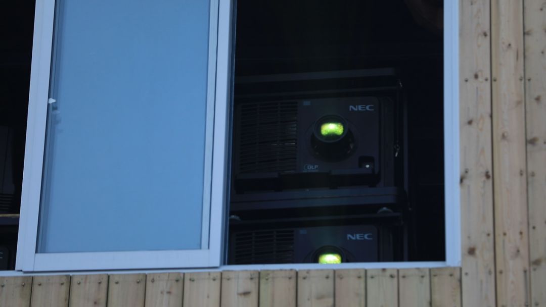 北戴河看个秀也能这么多人？