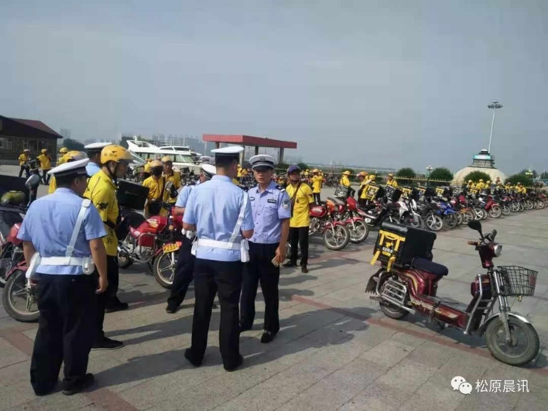 江北交警大隊雷霆出擊查扣無證無牌美團外賣摩托車75臺