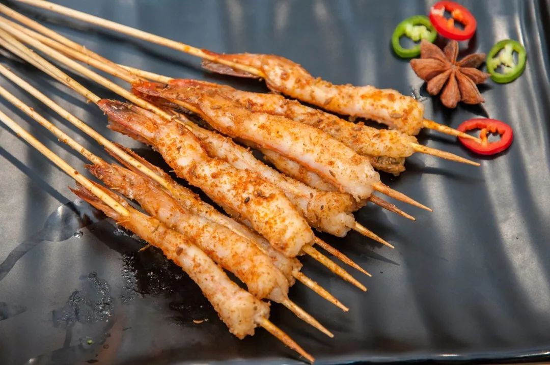 的美味享受美食的时刻总是格外心动最好的爱情是口味相投q弹的虾肉,就