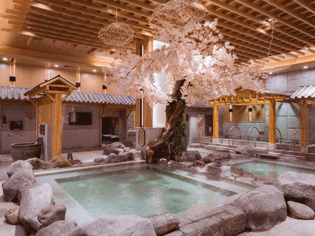 39元抢1345水晶蓝湾汗蒸温泉会馆儿童水上乐园避暑好去处