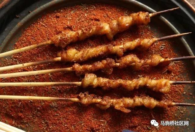 炭火烤牛舌,烤牛心管,烤牛板筋,烤牛蹄筋,烤牛肚.