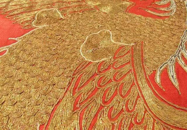 京绣——针尖上的中国宫廷艺术，一针一线尽显皇家气派_宫绣