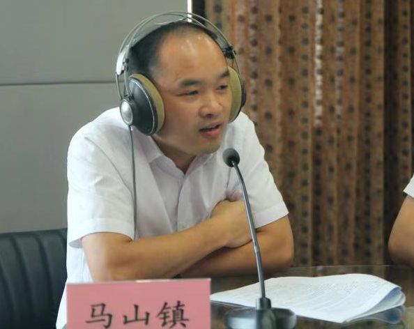 行风热线61越城区三服务直通车马山镇沉下身子干到实处