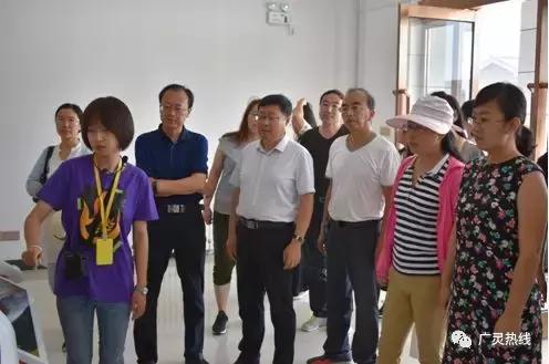 宗教局局长杜福为团长,大同市委统战部党派科长韩英军,市委统战部办公