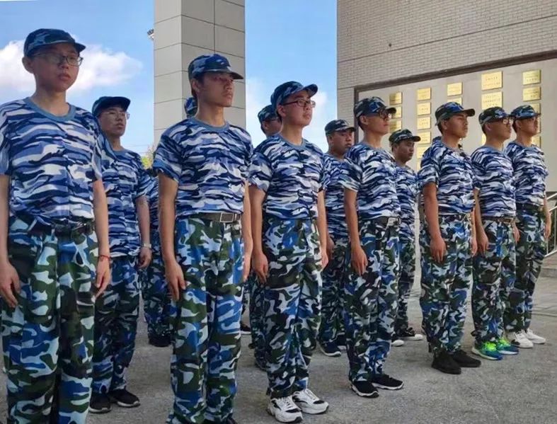 【丁中微报】烈日骄阳,铸就坚强 ——丁蜀高级中学2019级新生军训(4)