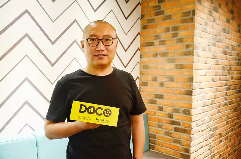 人生一串2专访如何拍出烧烤摊儿里的美食哲学