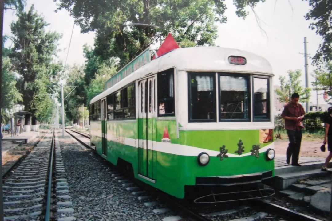 咣铛咣铛搭一趟老电车感受长春的慢时光
