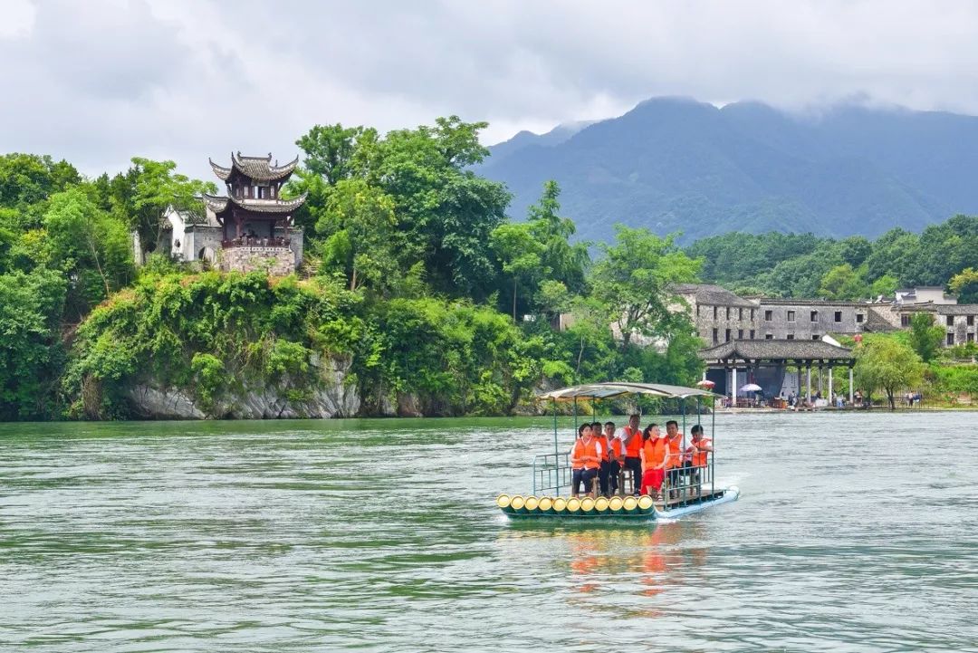 发起了一次关于"桃花潭风景区竹筏观光漂流项目有奖征名启事"的活动吗