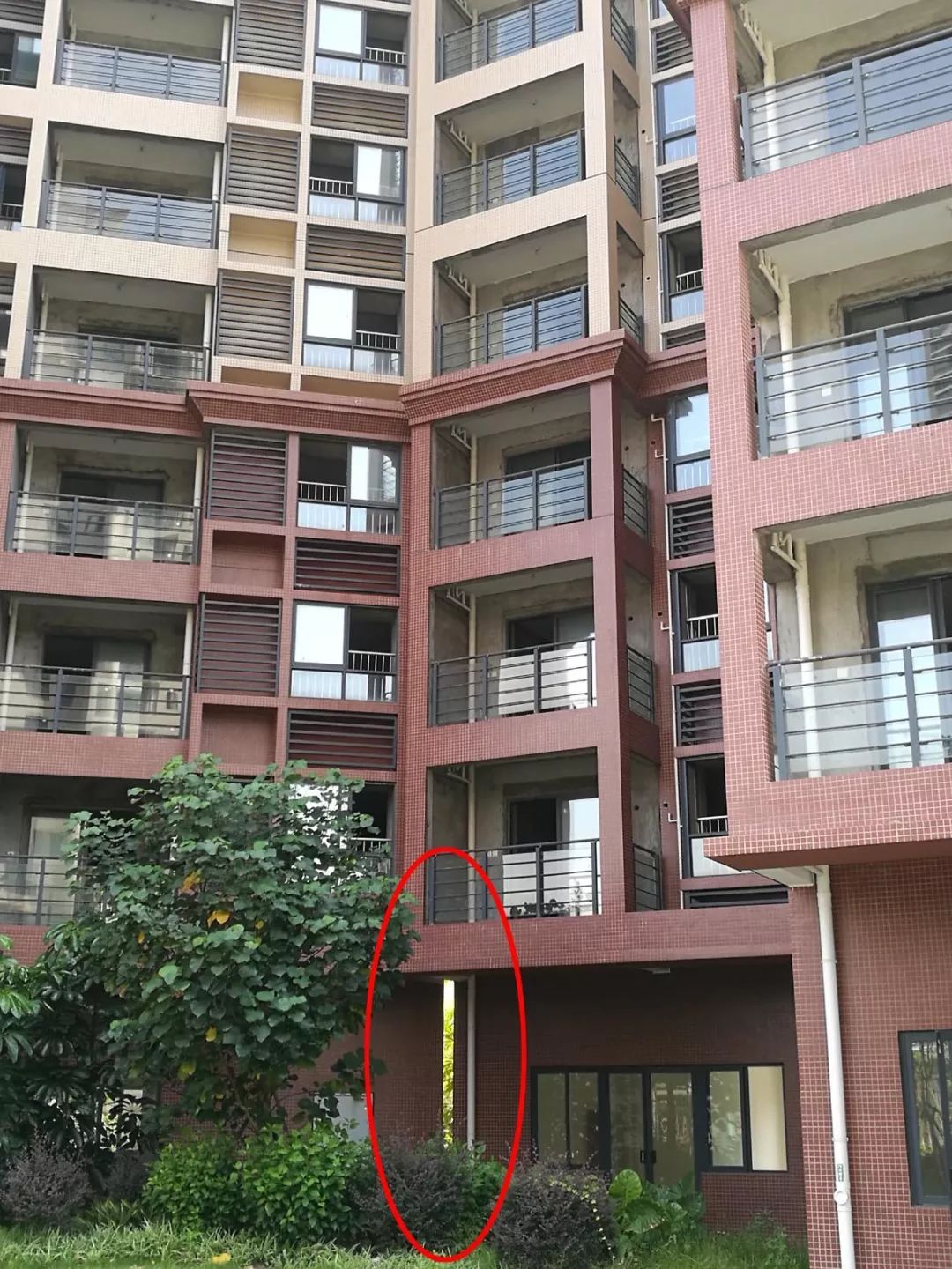 漳州一未交付的安置房竟发生倾斜真相出乎意料