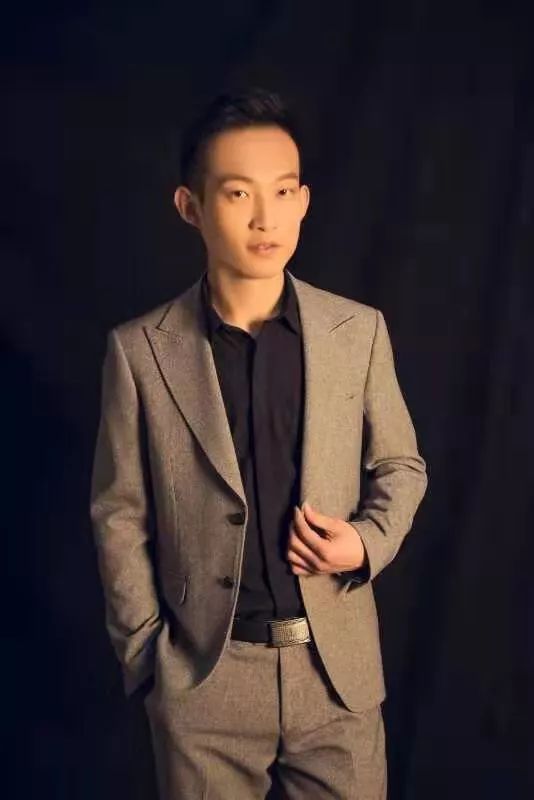 赵帅使用说明书出厂地:达拉特旗出厂日期:1995.06.