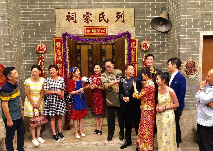 很多淡出荧幕的昌盛街街坊都露脸连八姑,关伯,村长和唐莲藕等除了康