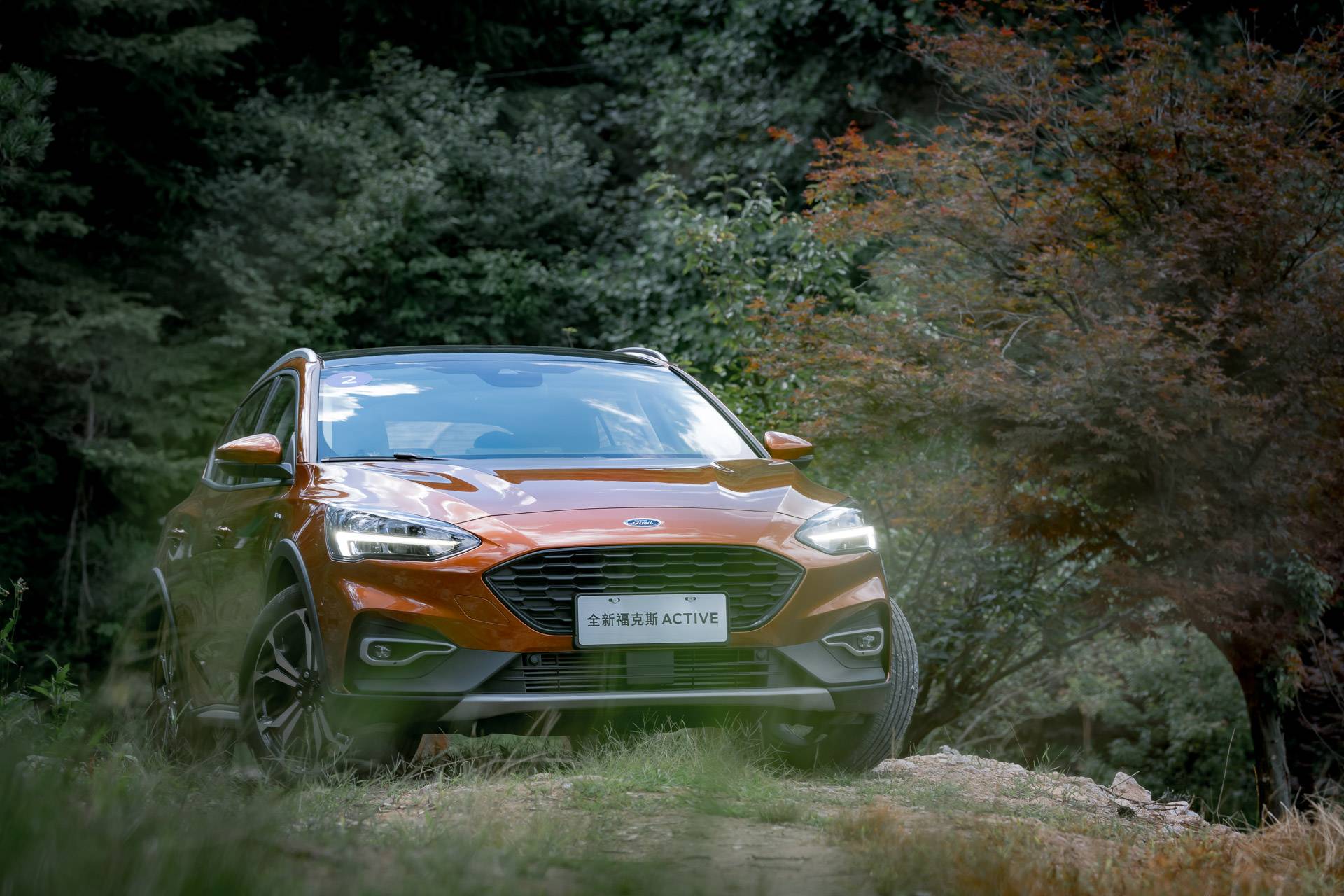 福克斯active一款suv坑洼路面不在话下