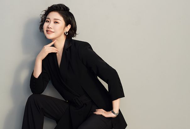 文慧国家一级播音员央广经济之声主持人阅 读 创 造 财 富让 投 资 插