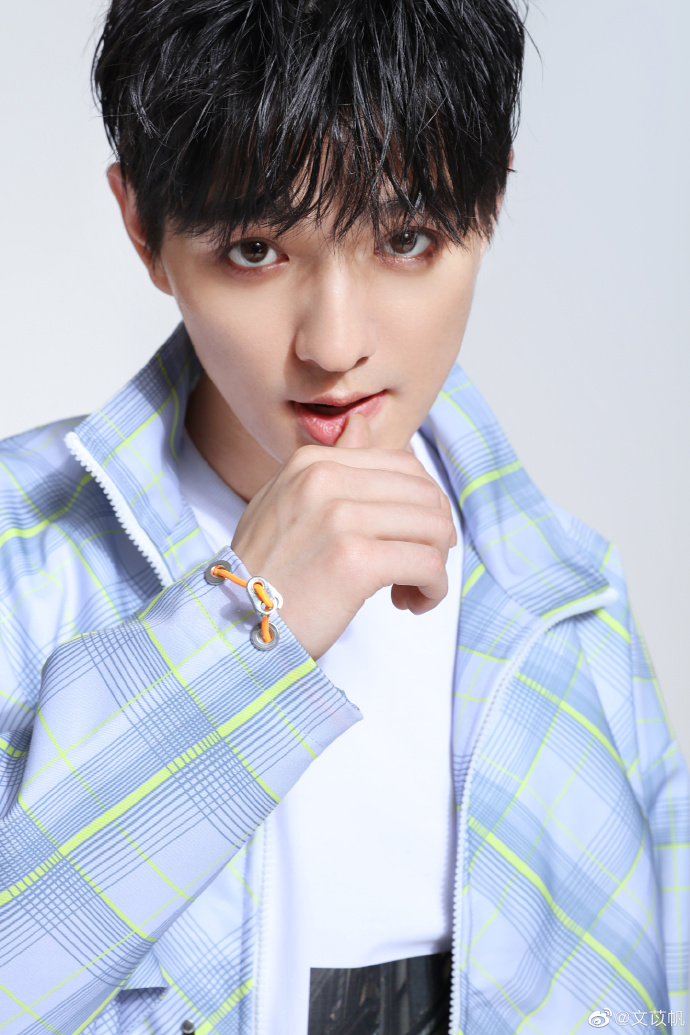 文苡帆因出演《可惜不是你》,《以你为名的青春》