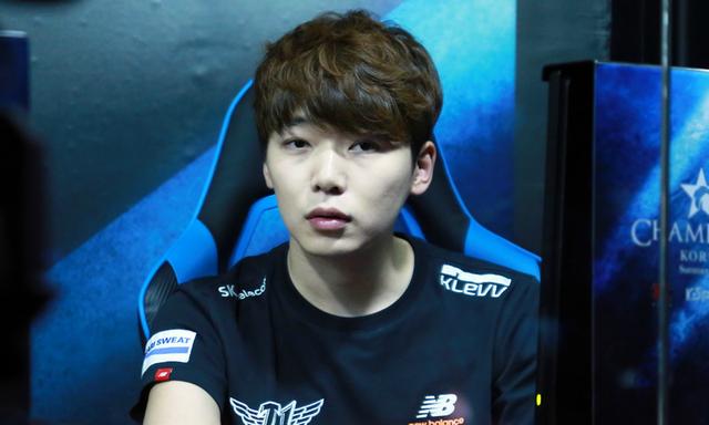 原创lolkhan点评skt历任上单坦言自己曾被impact正反吊打