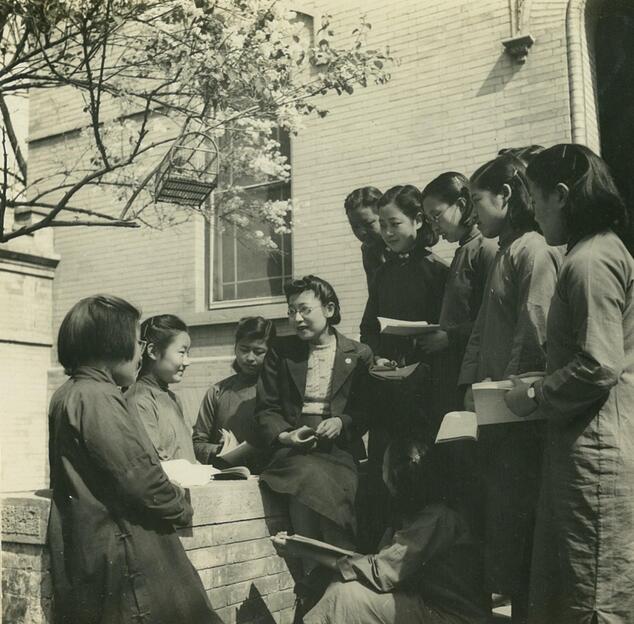 原创老照片民国妓女假扮女学生山西政府重拳整治