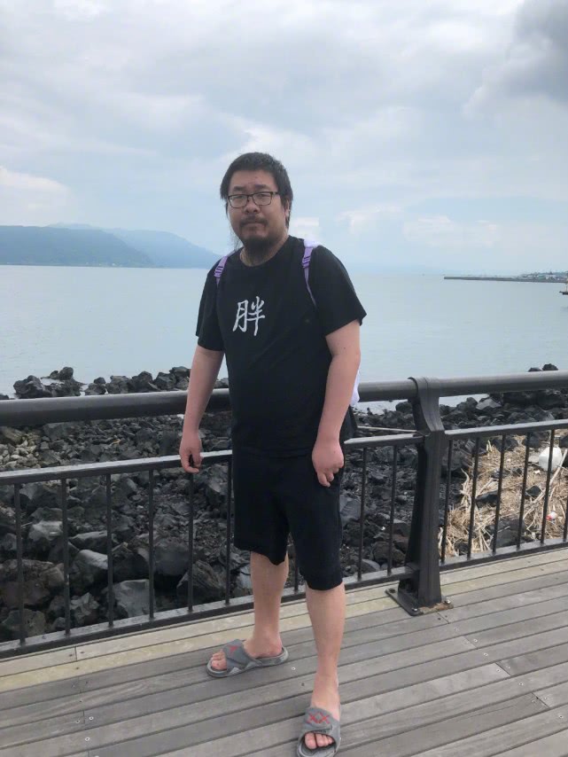 原创炉石传说王师傅的一分卡他lei了十多张卡牌如何翻身